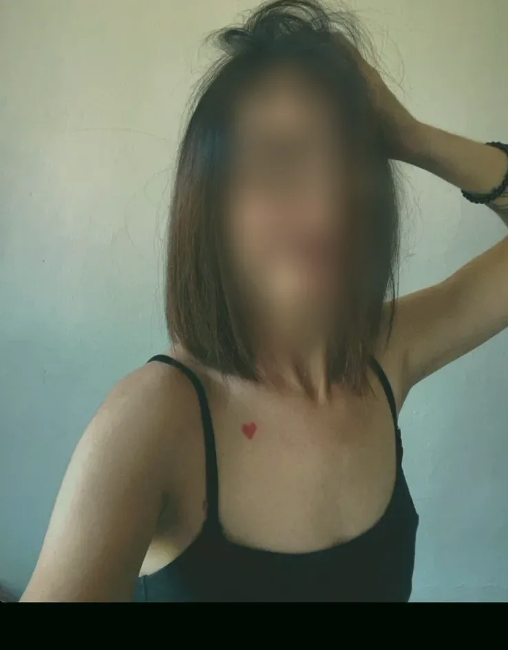 Emilia, 28