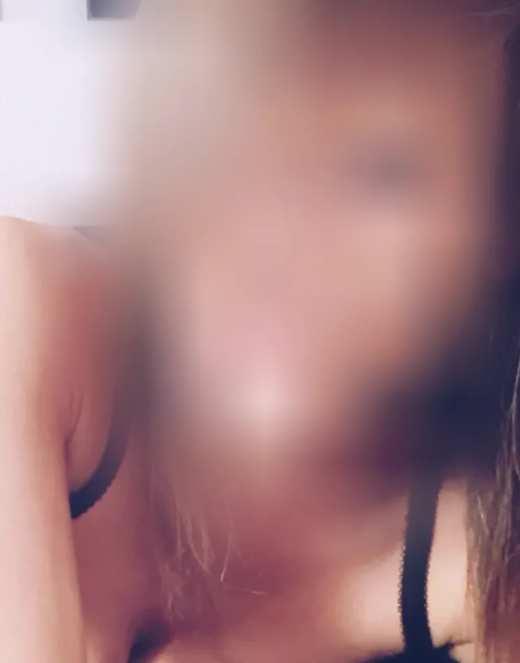 Sanni, 29