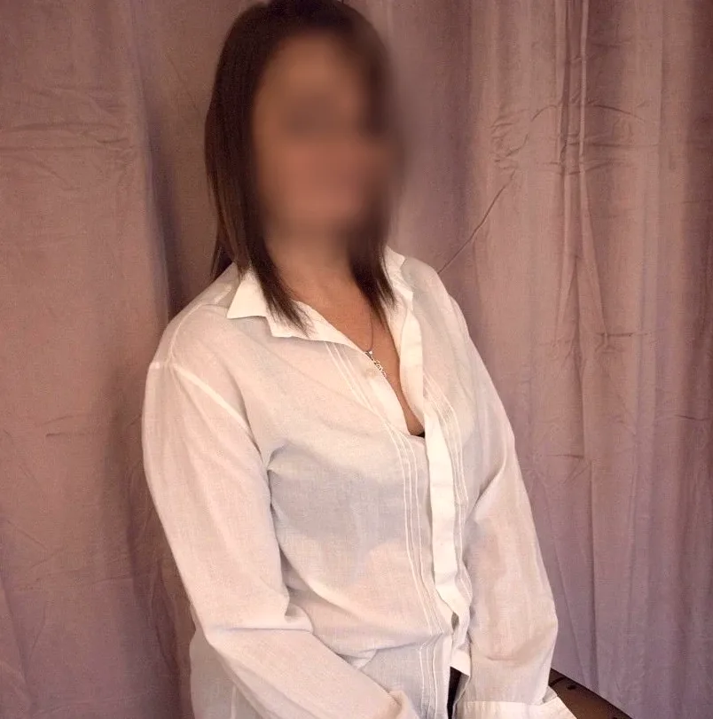 Tiina, 38