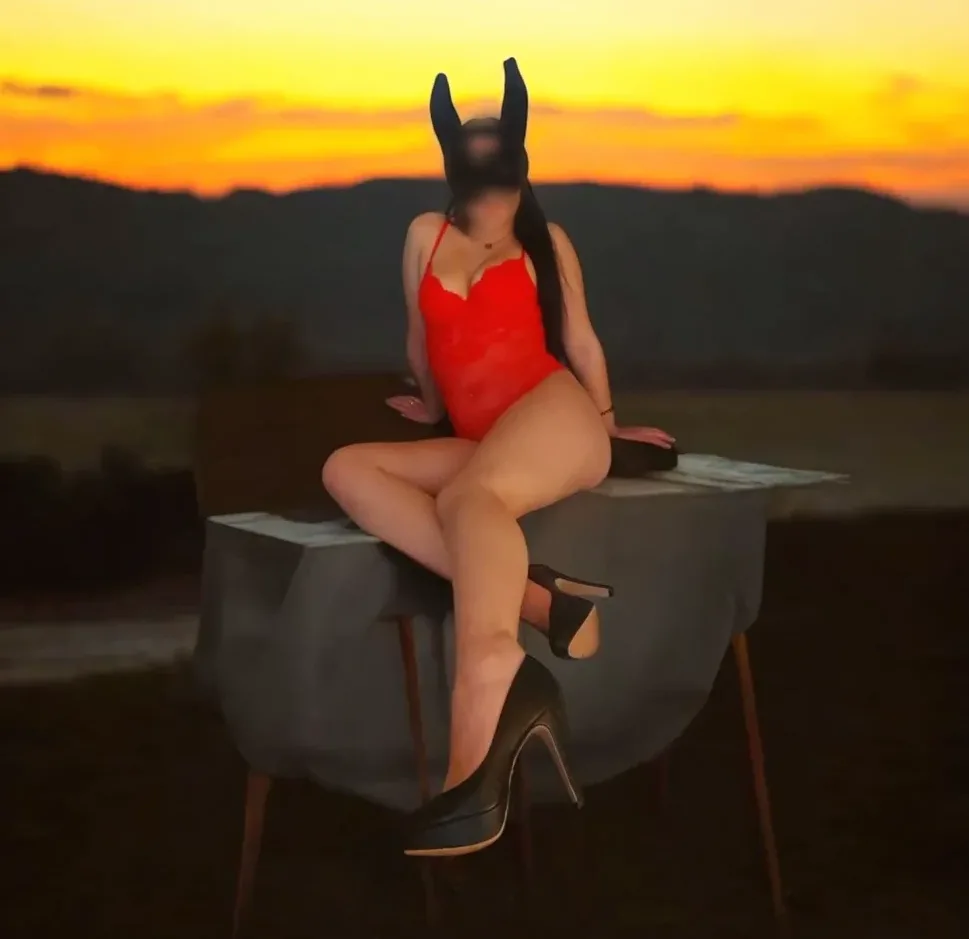 Veera, 26